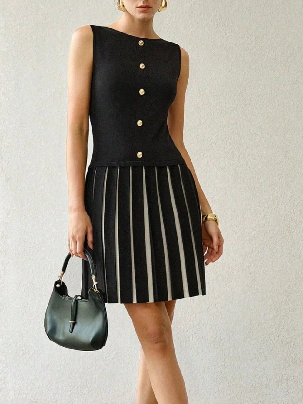 Black Elegant Women's Button Decorated Sleeveless Knit Sweater Dress